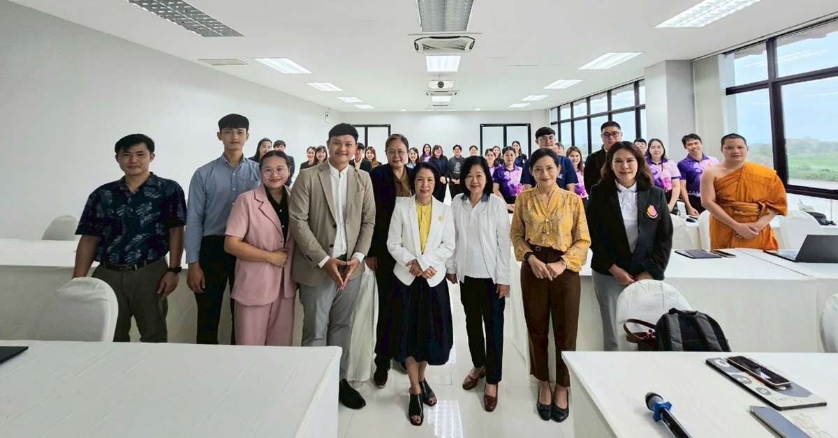 นิสิตวิทยาเขตเชียงราย อบรมทักษะการสื่อสารภาษาไทยและอังกฤษสำหรับครู