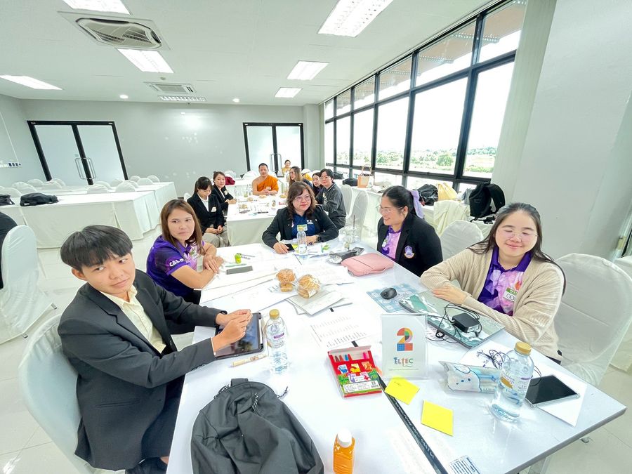 นิสิตวิทยาเขตเชียงราย อบรมทักษะการสื่อสารภาษาไทยและอังกฤษสำหรับครู