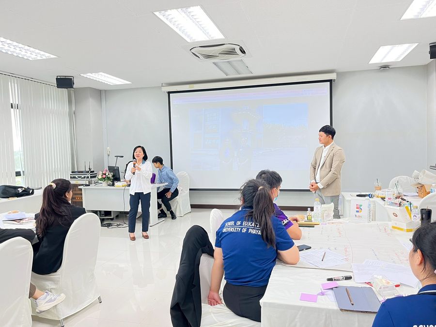 นิสิตวิทยาเขตเชียงราย อบรมทักษะการสื่อสารภาษาไทยและอังกฤษสำหรับครู
