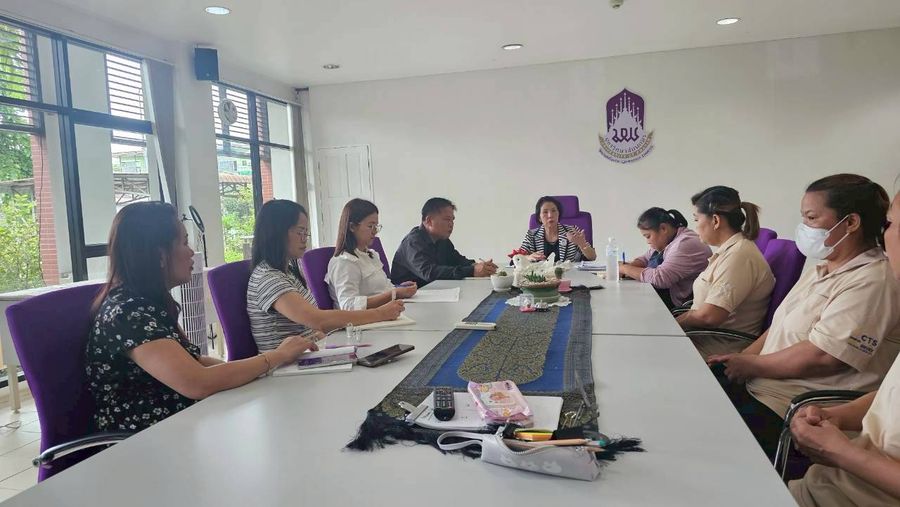 วิทยาเขตเชียงราย ประชุมชี้แจงนโยบายการจ้างแม่บ้าน