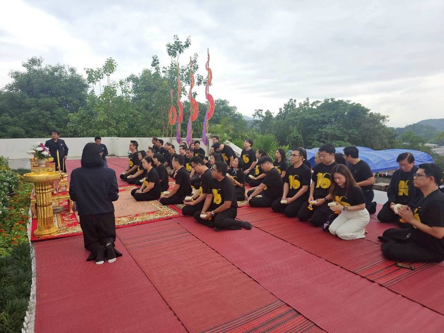 ผู้อำนวยการวิทยาเขตเชียงราย ร่วมพิธีสักการะบูชา พระพุทธภุชคารักษ์ พระพุทธรูปประจำ