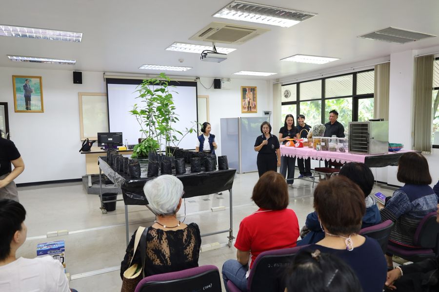 วิทยาเขตเชียงราย ขับเคลื่อนเศรษฐกิจสร้างสรรค์ด้วยนวัตกรรมสมุนไพรท้องถิ่น ยกระดับชุมชนสู่ความยั่งยืน